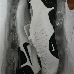 nike air vapormax flyknit 2 size 7